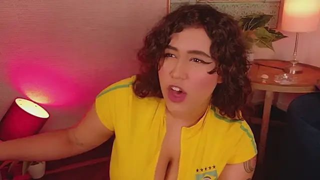 Snapshot of Maya_house chatting on February 28, 2026, 5:08 am Maya house online show from February 28, 2026, 5:08 am