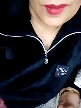 Naughty-Yousra online show from February 22, 2026, 8:57 am