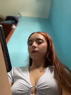 Snapshot of Carithooo chatting on February 22, 2026, 8:40 pm Carithooo online show from February 22, 2026, 8:40 pm