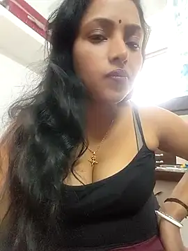 Hot-Tinaa online show from February 13, 2026, 6:31 am