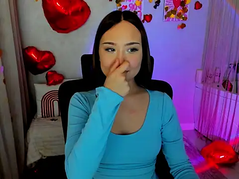 Snapshot of GlowMe chatting on February 4, 2026, 7:20 pm GlowMe online show from February 4, 2026, 7:20 pm