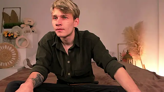 Snapshot of Volan_Starts chatting on March 1, 2026, 12:07 pm Volan Starts online show from March 1, 2026, 12:07 pm