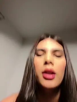 Snapshot of Lily_WellGifted chatting on April 17, 2026, 7:50 pm Lily WellGifted online show from April 17, 2026, 7:50 pm