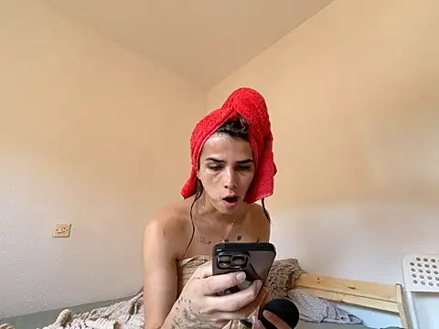 Snapshot of Lily_WellGifted chatting on May 17, 2026, 2:13 pm Lily WellGifted online show from May 17, 2026, 2:13 pm