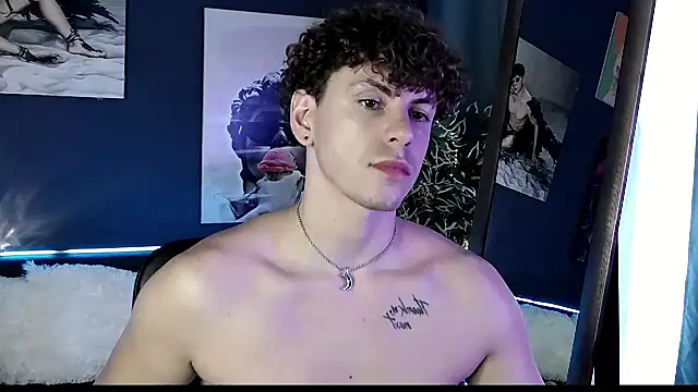 Snapshot of TylerGibson chatting on June 27, 2026, 1:39 pm TylerGibson online show from June 27, 2026, 1:39 pm