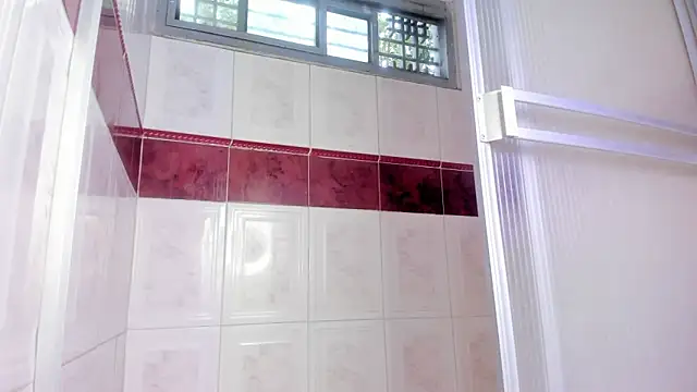 Catalinna 03 online show from March 5, 2026, 12:45 pm