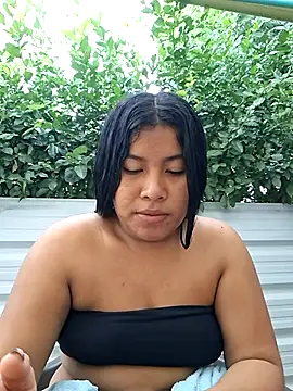 Sweet-Dirty-Storm online show from April 13, 2026, 2:33 pm