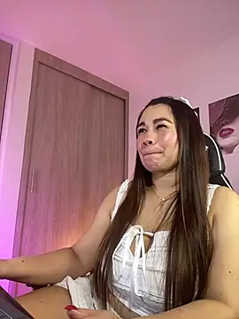 Snapshot of saray_mendozaa chatting on June 25, 2026, 7:18 pm saray mendozaa online show from June 25, 2026, 7:18 pm