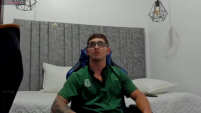 Calvin Hunter online show from March 26, 2026, 1:01 am