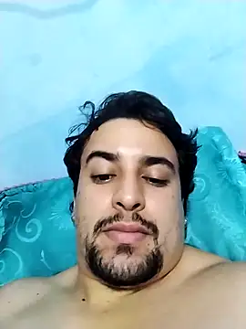 Snapshot of AxelWhitte chatting on February 18, 2026, 6:59 pm AxelWhitte online show from February 18, 2026, 6:59 pm