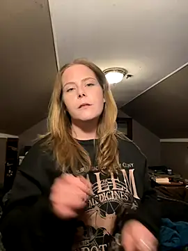 HazelFr33bird online show from October 13, 2025, 2:17 pm