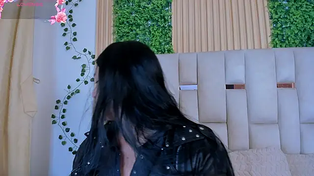 JeniferPowell nm online show from February 25, 2026, 7:01 pm