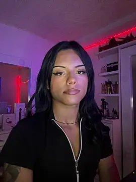 andyy x online show from May 23, 2026, 2:17 am