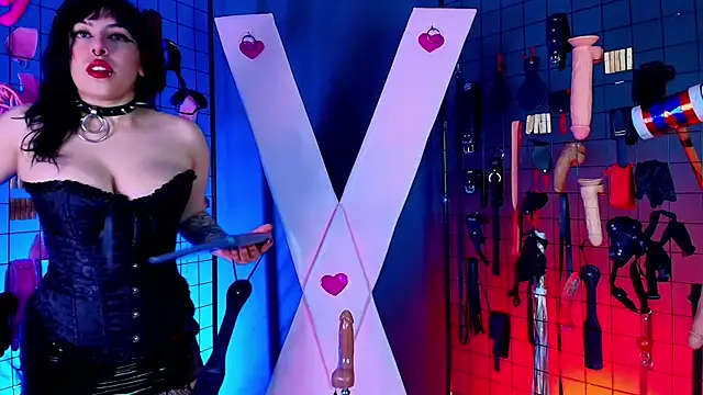 Alice and rose bdsm  online show from February 18, 2026, 3:13 am