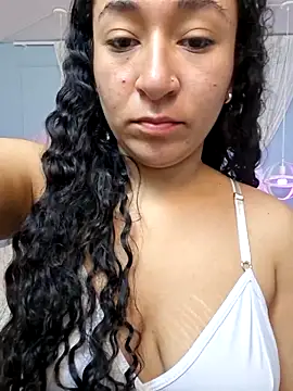 Snapshot of Dany_Moon_ chatting on February 18, 2026, 3:24 am Dany Moon online show from February 18, 2026, 3:24 am