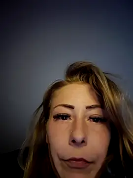 dewimp1 online show from June 15, 2026, 7:38 pm