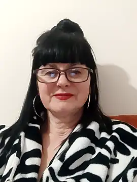 AliceSwan57 online show from April 13, 2026, 5:07 pm