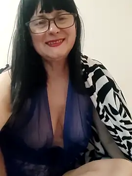 AliceSwan57 online show from April 21, 2026, 6:44 pm