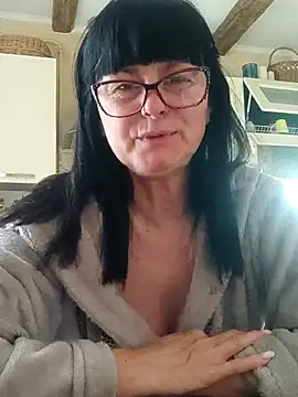 Snapshot of AliceSwan57 chatting on May 22, 2026, 4:41 am AliceSwan57 online show from May 22, 2026, 4:41 am
