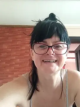 Snapshot of AliceSwan57 chatting on June 8, 2026, 5:52 am AliceSwan57 online show from June 8, 2026, 5:52 am