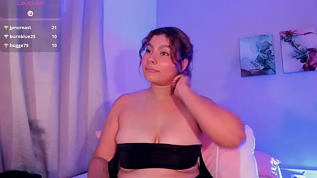 Snapshot of ConnyLoret chatting on February 10, 2026, 12:48 am ConnyLoret online show from February 10, 2026, 12:48 am