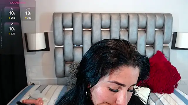 Snapshot of Miia_Rosee_ chatting on March 24, 2026, 11:54 pm Miia Rosee online show from March 24, 2026, 11:54 pm