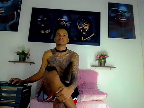 Tatoo Noah online show from March 10, 2026, 5:07 pm