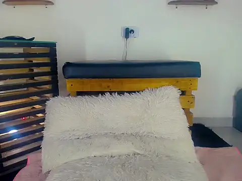 Tatoo Noah online show from March 21, 2026, 1:26 pm