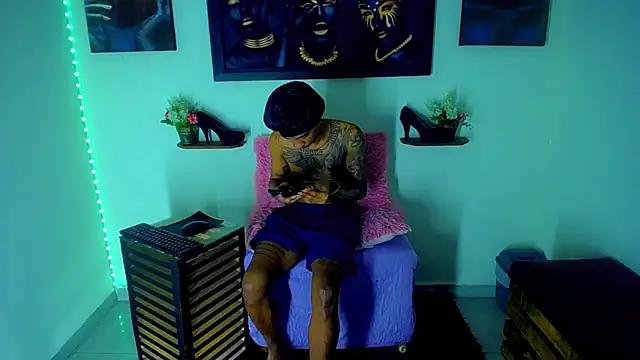 Tatoo Noah online show from March 31, 2026, 1:11 pm