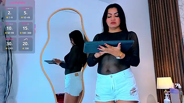 naomy smithxx online show from February 10, 2026, 11:14 am