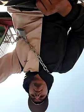 Snapshot of Charlyx-20 chatting on February 17, 2026, 9:21 pm Charlyx-20 online show from February 17, 2026, 9:21 pm