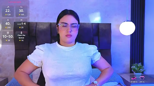 Snapshot of vicky_grey chatting on June 1, 2026, 12:40 pm vicky grey online show from June 1, 2026, 12:40 pm