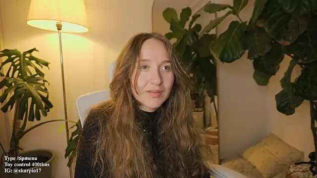 Snapshot of Scarlett_NoirMuse chatting on February 13, 2026, 2:40 am Scarlett NoirMuse online show from February 13, 2026, 2:40 am