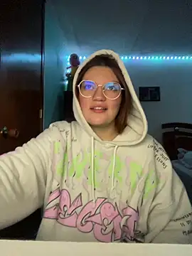 Snapshot of Vixroy7 chatting on February 17, 2026, 12:40 am Vixroy7 online show from February 17, 2026, 12:40 am