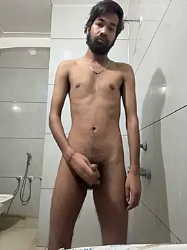 priyansh92924 online show from June 18, 2026, 2:01 am