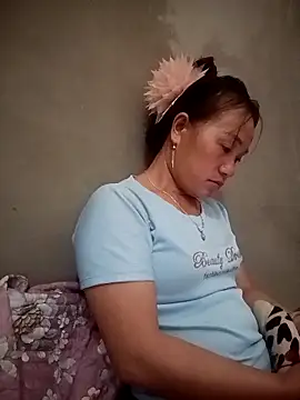 cutebobi online show from March 28, 2026, 2:05 pm