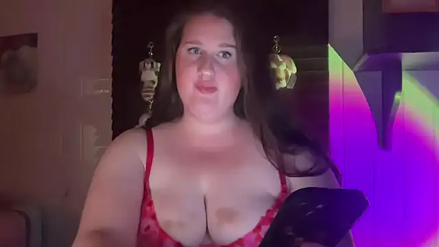 xopeachybaby online show from May 11, 2026, 9:04 am