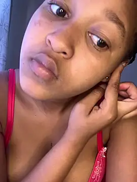 Snapshot of feliciahun chatting on February 12, 2026, 4:02 pm feliciahun online show from February 12, 2026, 4:02 pm