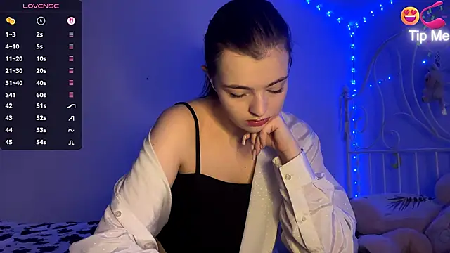Snapshot of MistressBabe chatting on February 17, 2026, 6:14 pm MistressBabe online show from February 17, 2026, 6:14 pm