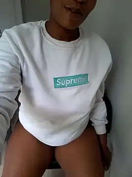 Barbieee1301 online show from February 15, 2026, 9:41 am