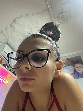 Snapshot of HiddendesireXO01 chatting on July 12, 2026, 7:16 pm HiddendesireXO01 online show from July 12, 2026, 7:16 pm