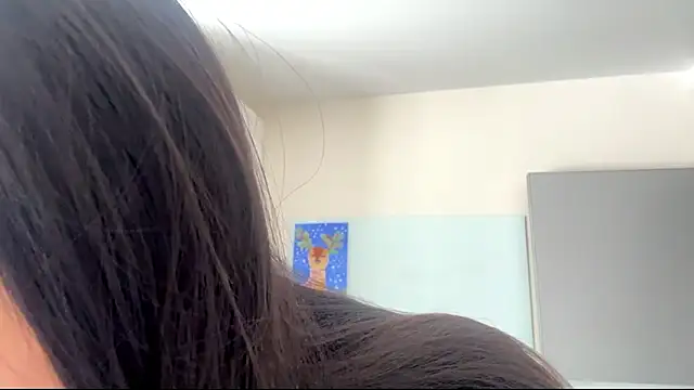 SweetMiaXO online show from February 18, 2026, 3:35 am