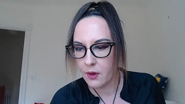 PsychicDominatrix online show from March 27, 2026, 2:06 pm