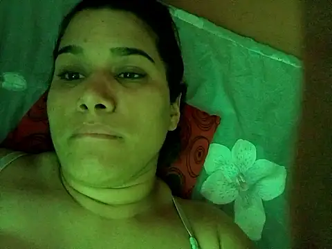 Snapshot of danagon16 chatting on January 18, 2026, 8:23 pm danagon16 online show from January 18, 2026, 8:23 pm