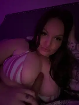 Elysiasecret online show from April 4, 2026, 4:00 am