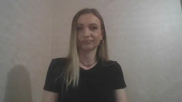 AureliaStar450 online show from February 19, 2026, 8:05 pm