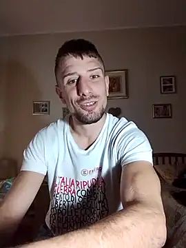 Mcsimotoro online show from April 12, 2026, 2:44 pm