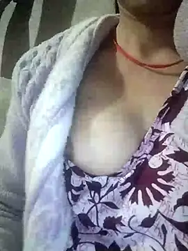 Snapshot of Nasrjfjfjy5578 chatting on February 10, 2026, 10:25 pm Nasrjfjfjy5578 online show from February 10, 2026, 10:25 pm