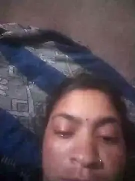 Snapshot of Nasrjfjfjy5578 chatting on February 21, 2026, 6:53 pm Nasrjfjfjy5578 online show from February 21, 2026, 6:53 pm