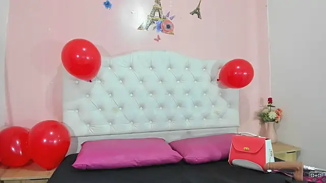 elianacollins23 online show from February 14, 2026, 3:58 am